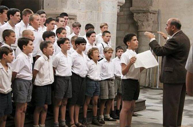 Les Choristes