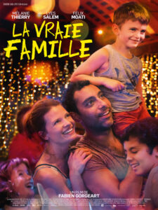 LA VRAIE FAMILLE Poster