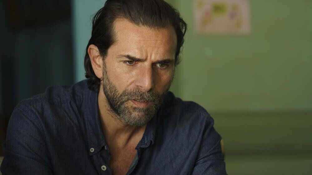 Grégory Fitoussi dans "Erica" @Thierry Langro / POTOMAK FILMS / REA Z / TF1