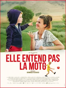 ELLE ENTEND PAS LA MOTO Poster