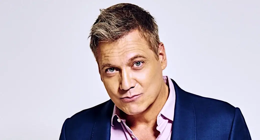 Holt McCallany