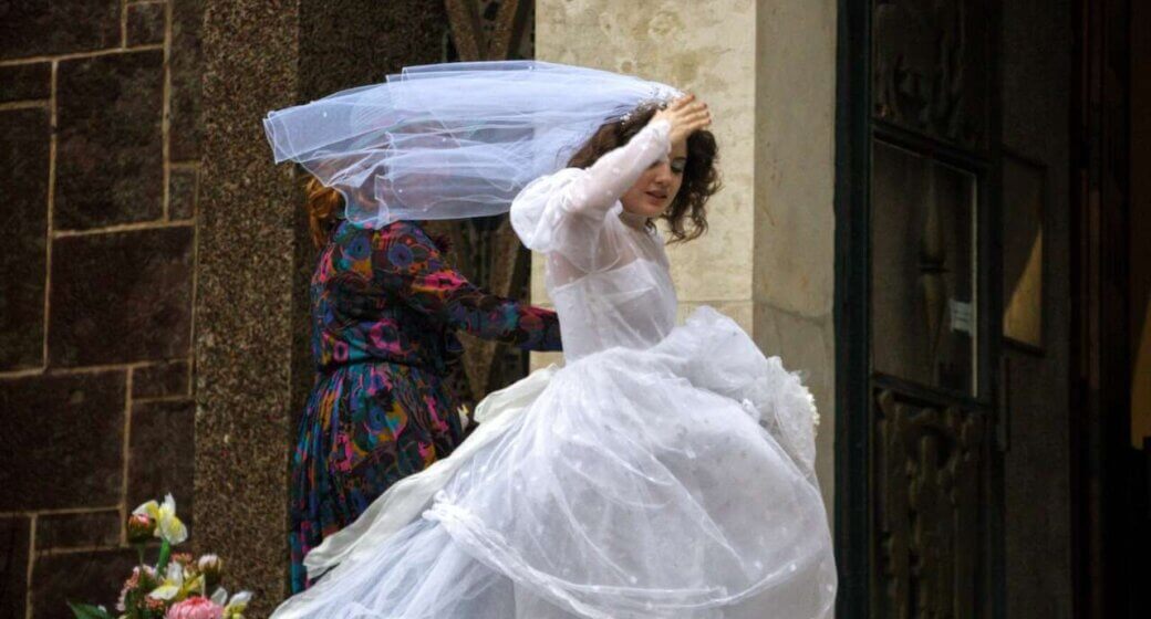 MARIAGE-AU-GOUT-DORANGE-Photo-1-©Leolo-Victor-Pujebet-1620x1080