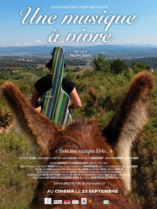 UNE MUSIQUE À VIVRE Poster