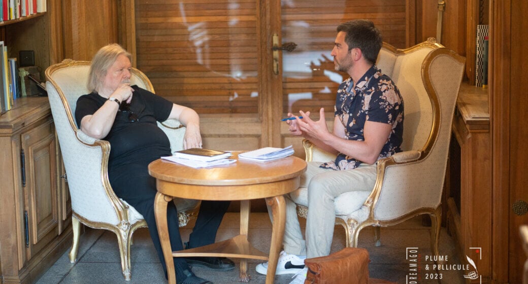 Christopher Hampton Plume et Pellicule